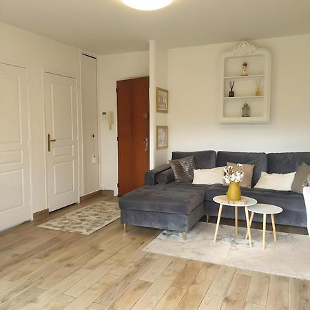 Appartement Avec Jardin Prive - 2 A 4 Voyageur Chaville Dış mekan fotoğraf