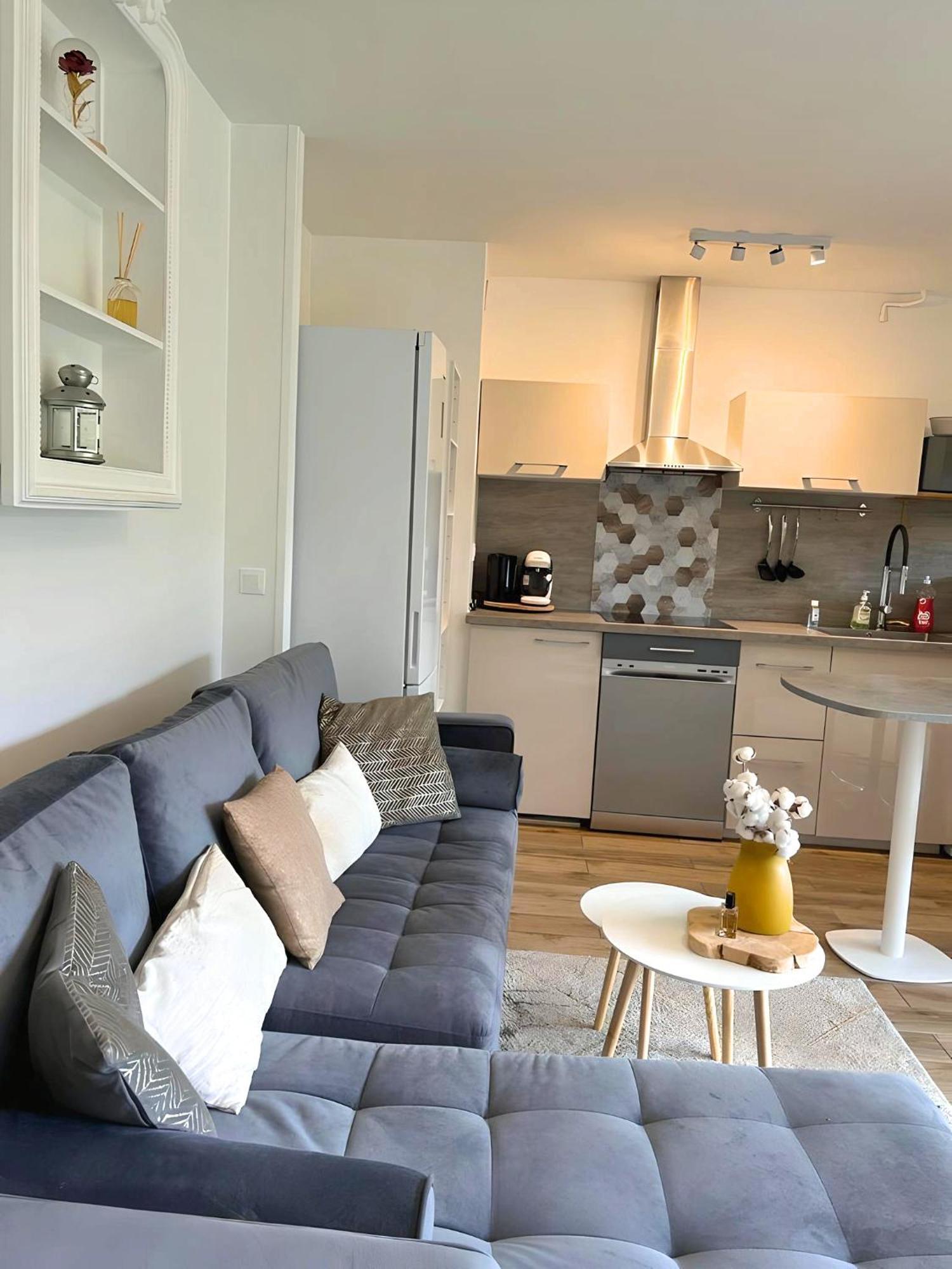 Appartement Avec Jardin Prive - 2 A 4 Voyageur Chaville Dış mekan fotoğraf